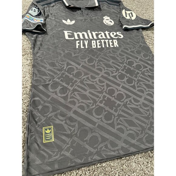 Real Madrid Kylian Mbappe #9 Soccer Jersey Gray Away 2004/25 Men Shirt Size Team - Picture 9 of 12